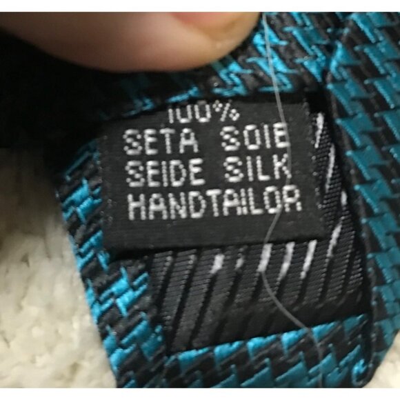 Barry Wang Mens Luxury Tie 100% Silk Handtailored Blue & Black Houndstooth - Picture 3 of 7